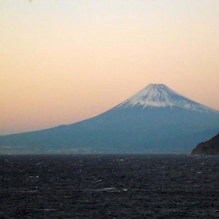 Отель Fuji-View Fugakugunjo Идзу Экстерьер фото